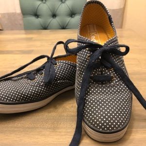 Polka dot keds